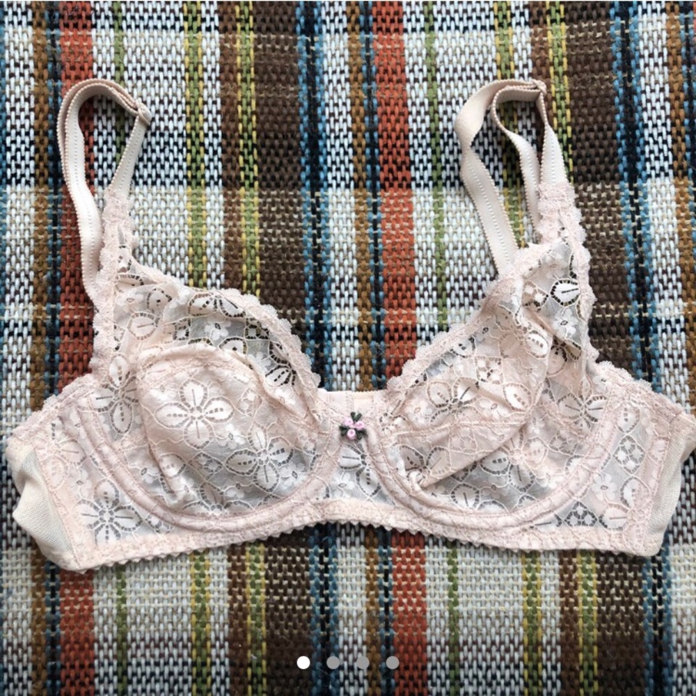 Vintage floral lace bra